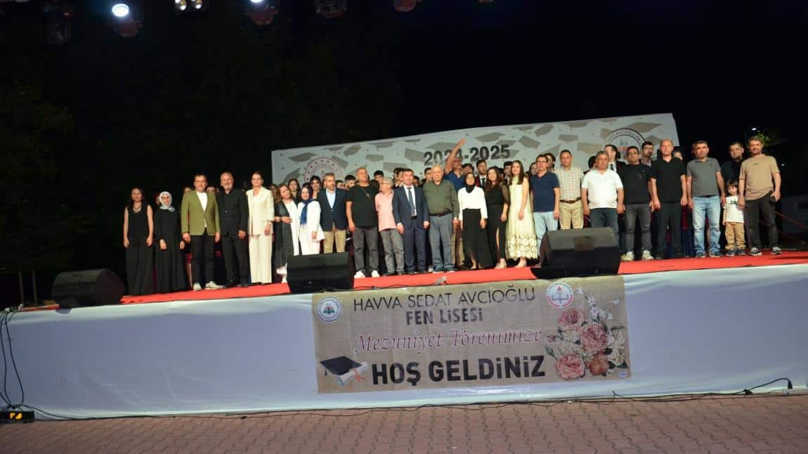 OKULUMUZUN 9.DÖNEM MEZUNİYET TÖRENİ COŞKUYLA KUTLANDI.